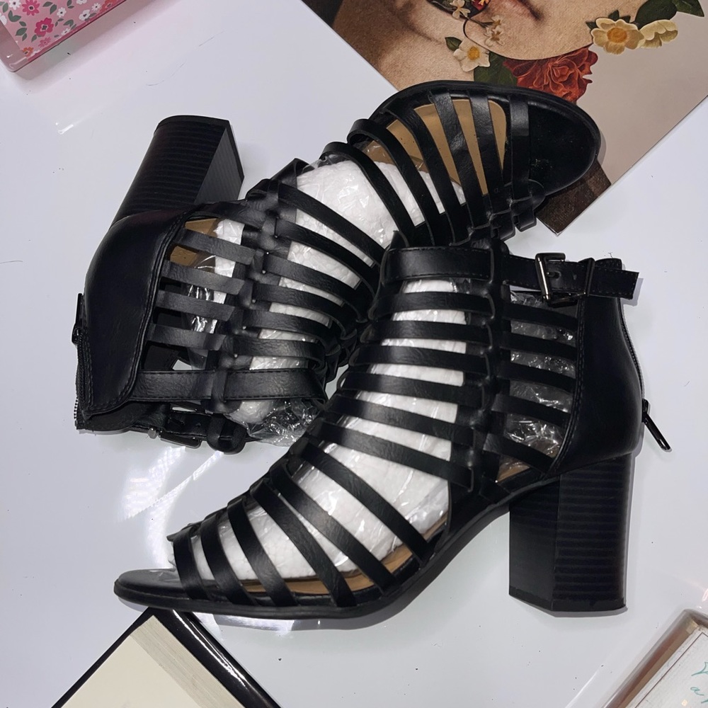 Charlotte Russe Black Womens Heels | Size 10